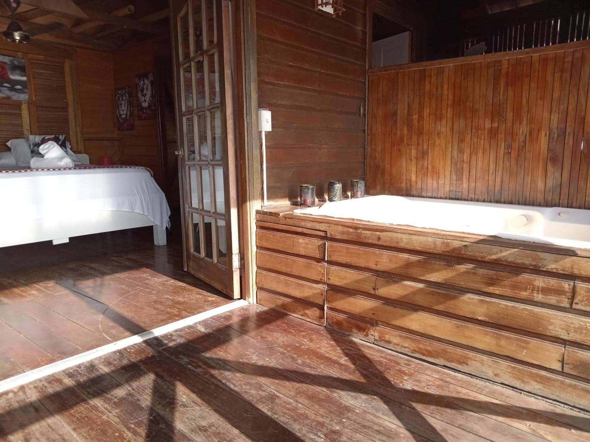 Villa Bahia Del Sol 보카스 타운 객실 사진